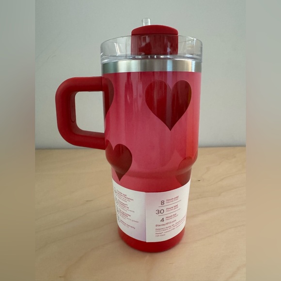 Stanley Valentine Rogue Heart Gradient 20oz Flowstate Quencher Tumbler - Picture 5 of 7